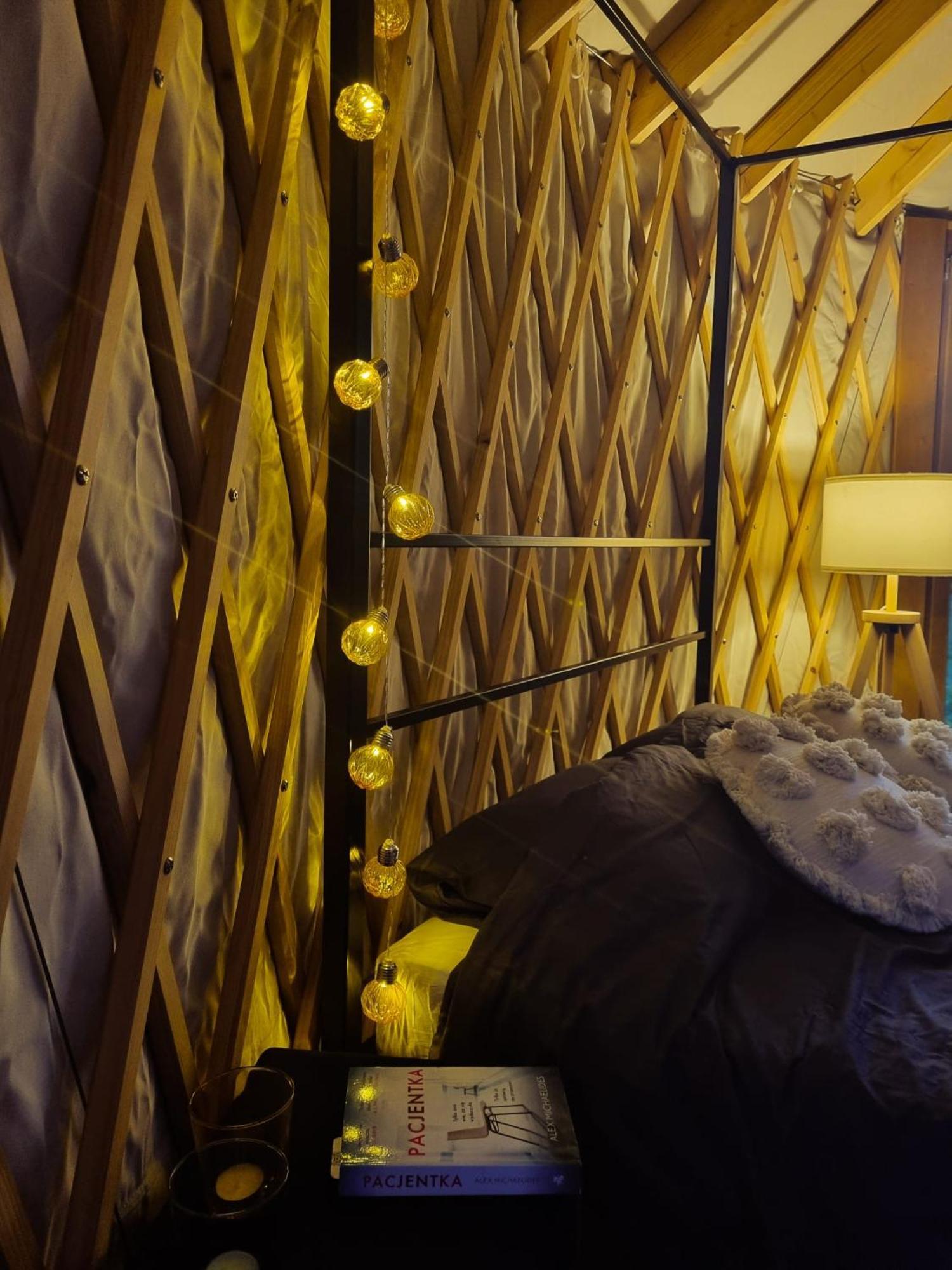 Отель Jurty Glamping Гостынин Экстерьер фото